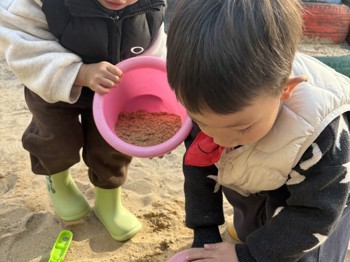 11.26玩沙（李老师）